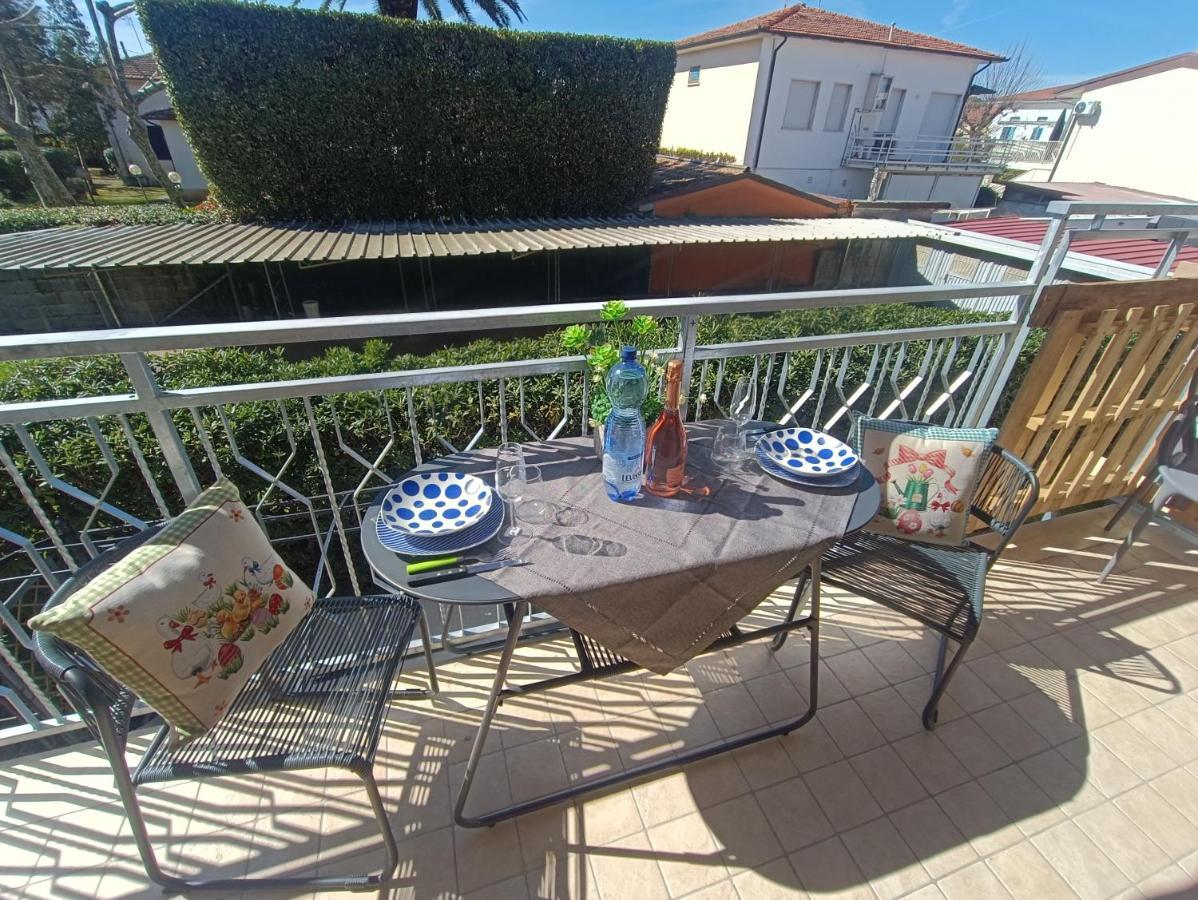 Le Palme 98 "Casa Vacanze" Lido di Camaiore Exteriér fotografie