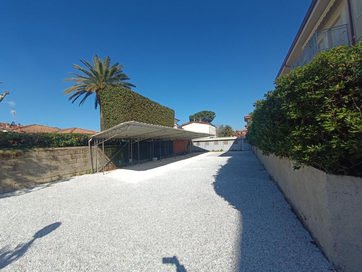 Le Palme 98 "Casa Vacanze" Lido di Camaiore Exteriér fotografie