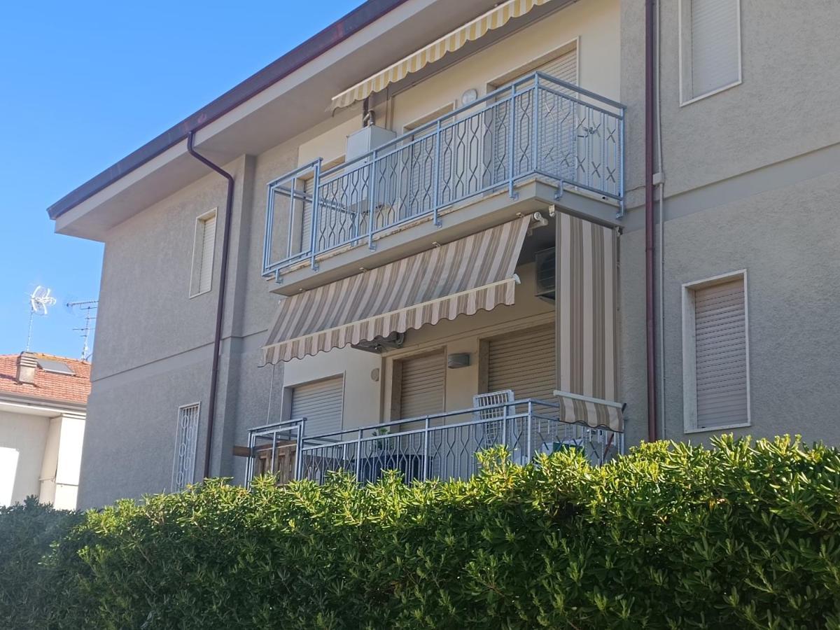 Le Palme 98 "Casa Vacanze" Lido di Camaiore Exteriér fotografie